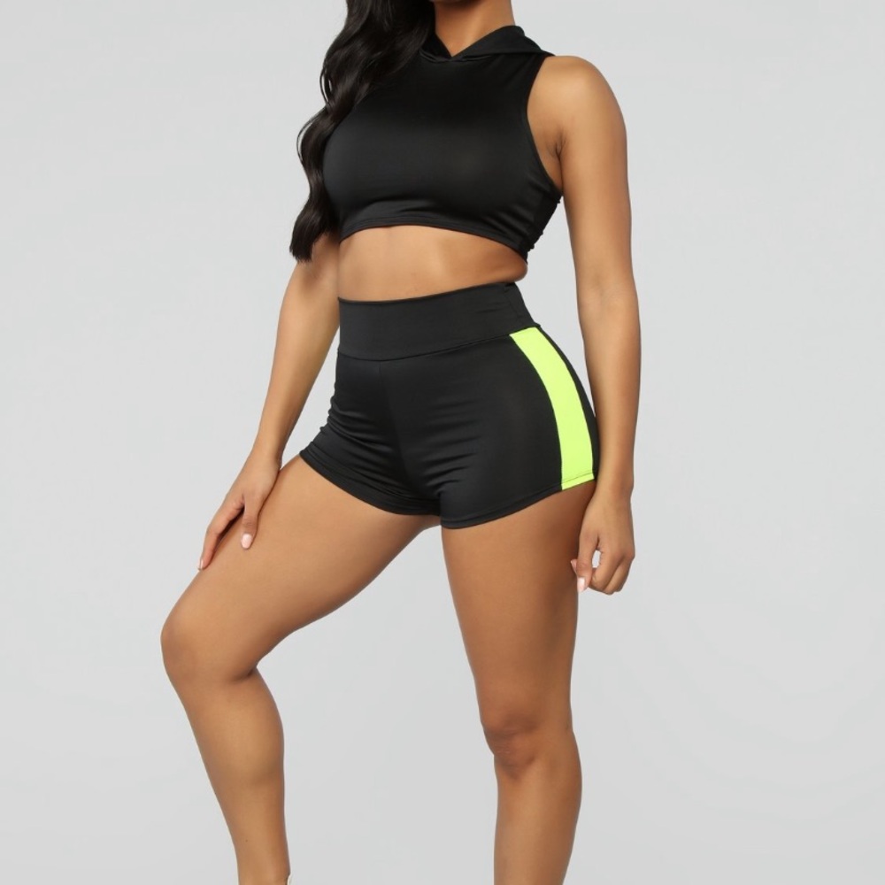 Brand New Fashion Nova Short set